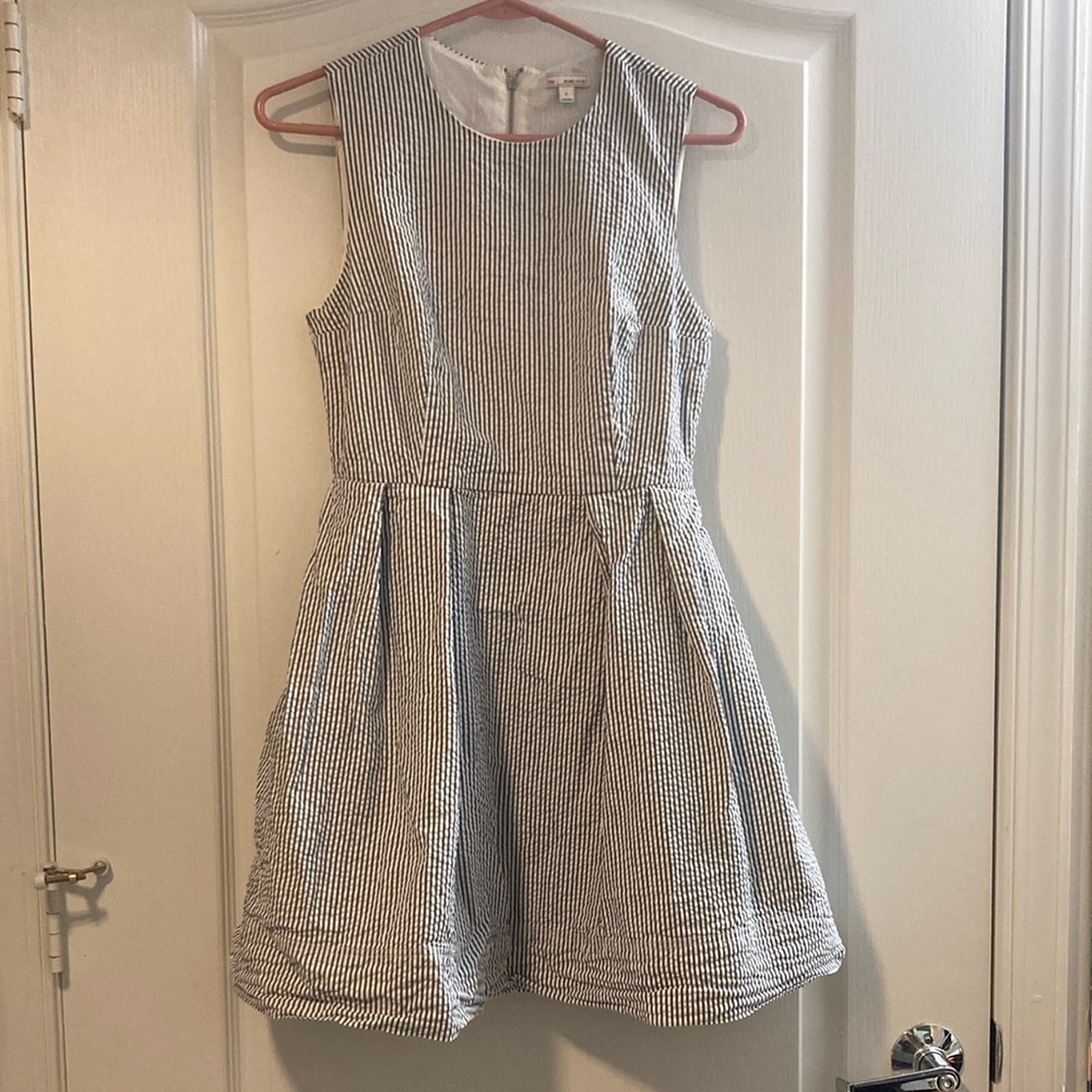 Seersucker dress with pockets